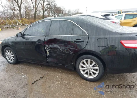 2011 Toyota Camry Xle V6 из США, поврежденный, VIN 4T1BK3EK7BU117676